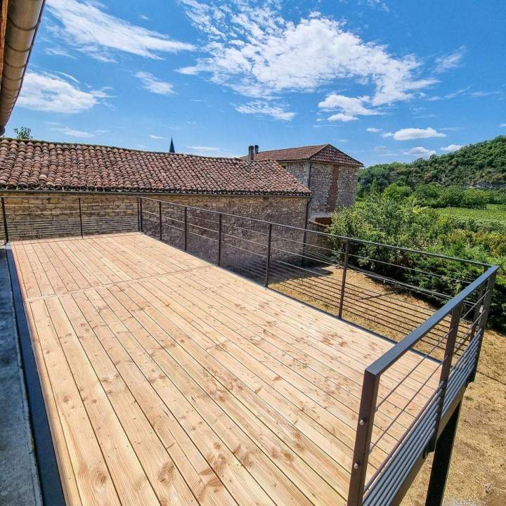Constructeur terrasse sur pilotis Lot